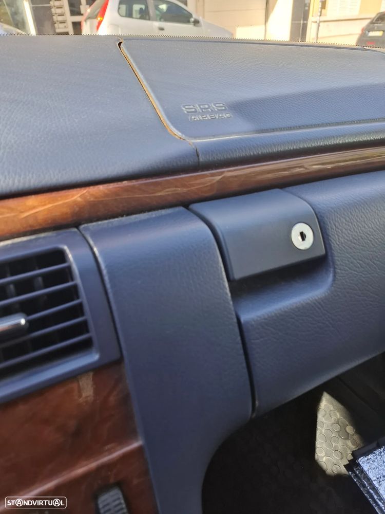 Mercedes-Benz E 200 Classic - 11