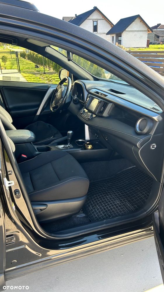 Toyota RAV4 Hybrid Premium 4x2 - 8