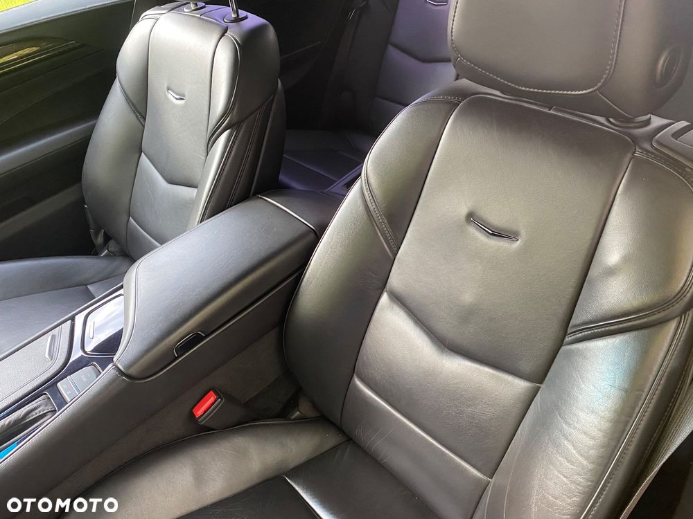 Cadillac ELR - 24