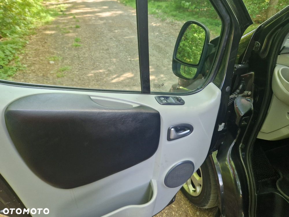 Opel Vivaro - 7