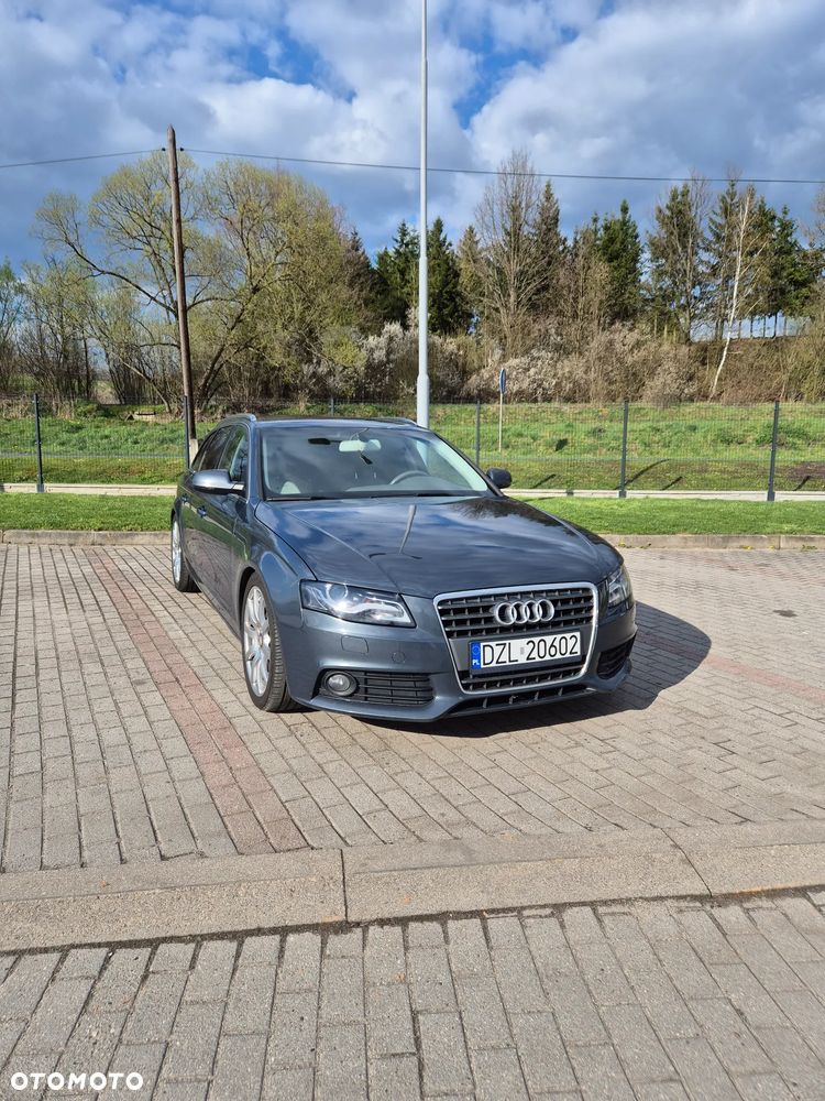 Audi A4 Avant 2.0 TDI DPF - 1