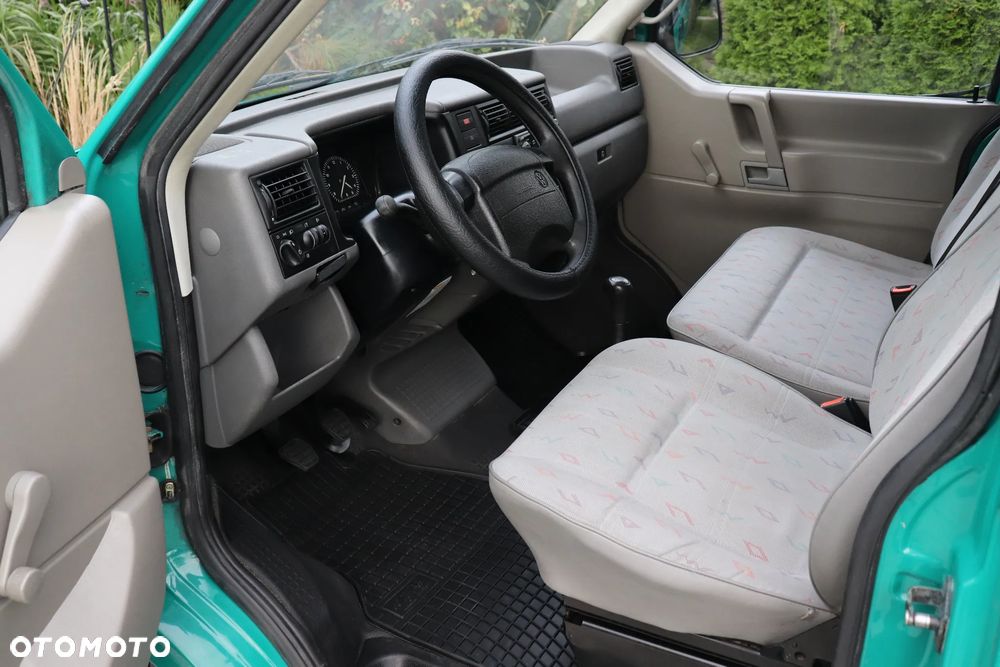 Volkswagen Transporter Mixt - 4