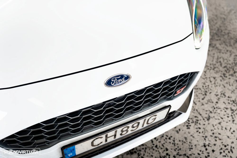 Ford Fiesta 1.5 EcoBoost ST - 12