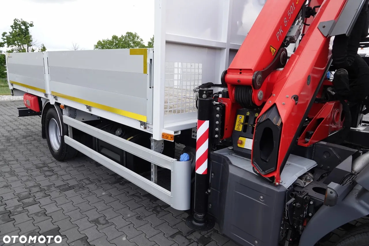 Renault D 210/  4X2 / SKRZYNIOWY 5 M + HDS PALFINGER PK 8.501 SLD A / UDŹWIG 5 580G / STEROWANIE RADIOWE / ROTATOR / SPROWADZONY - 16