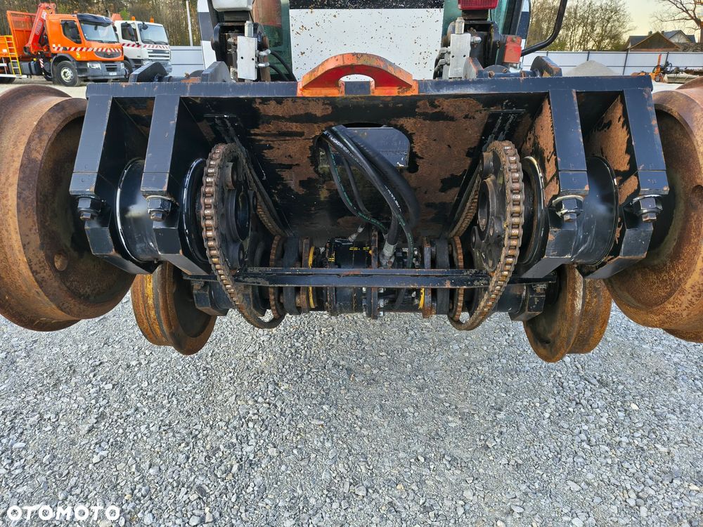 Caterpillar UNAC 300RR Mulczer kolejowy Liebherr atlas dwudrogowy zw - 15