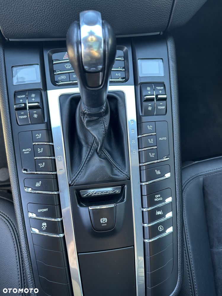 Porsche Macan PDK - 16