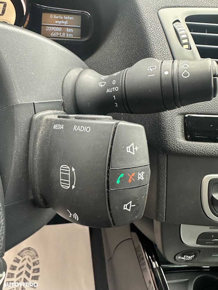 Renault Megane Grandtour ENERGY dCi 130 Start & Stopp Bose Edition - 35