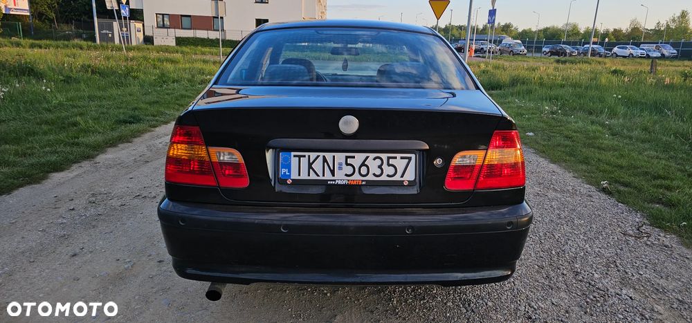 BMW Seria 3 316i - 4