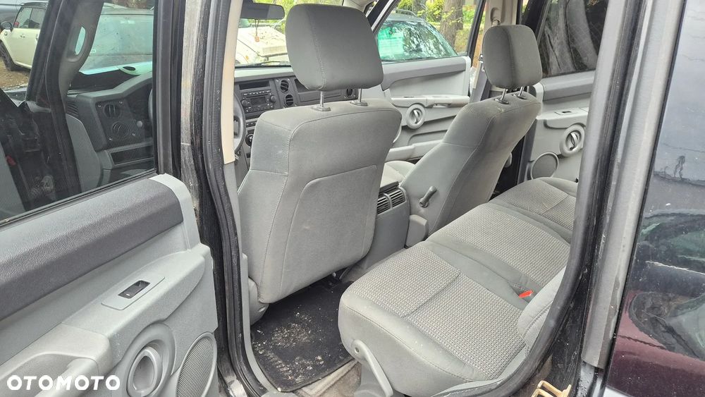 Jeep Commander - 10