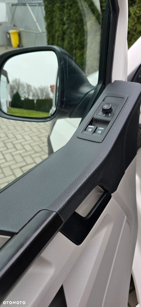 Volkswagen Transporter - 14