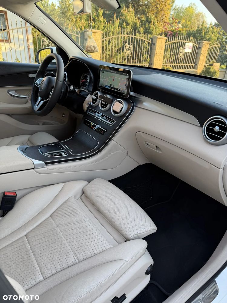 Mercedes-Benz GLC 200 d 4-Matic - 32