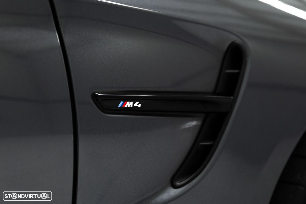 BMW M4 Coupe DKG - 23