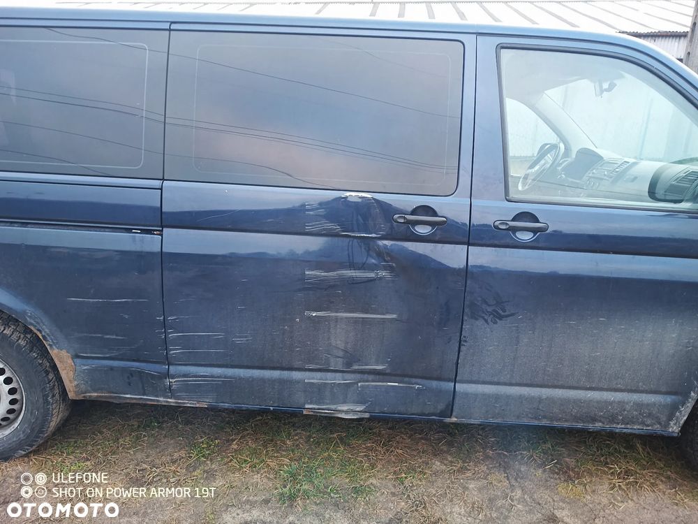 Volkswagen Caravelle - 4