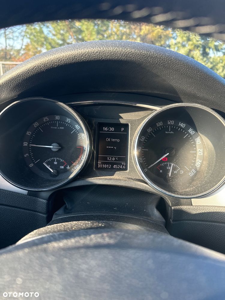 Skoda Superb 2.0 TDI Family DSG - 7