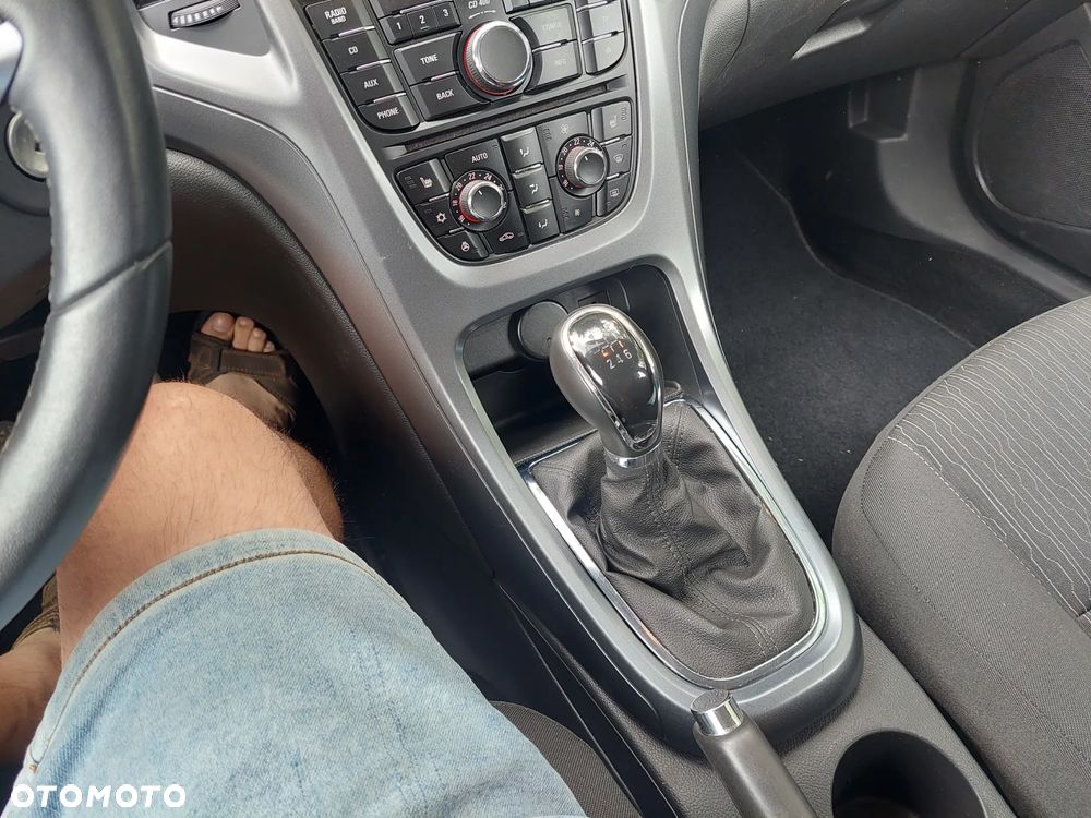 Opel Astra 1.4 Turbo Edition - 10