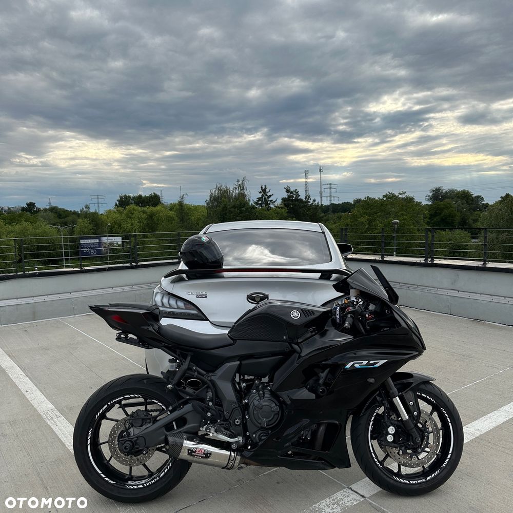 Yamaha R7 - 3