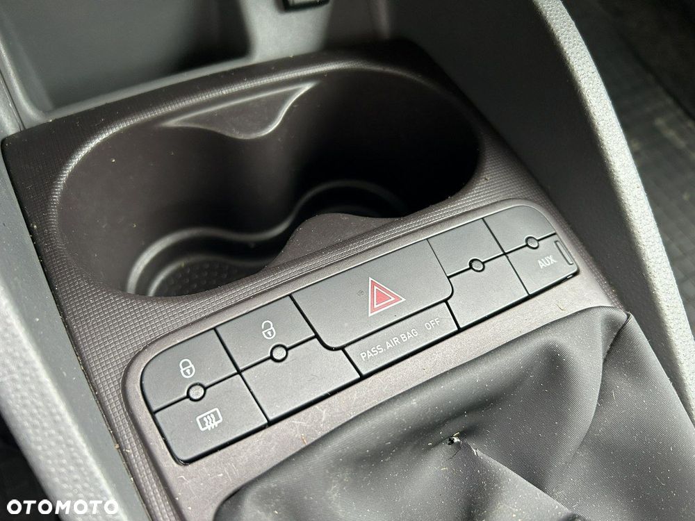 Seat Ibiza 1.2 12V Reference - 11