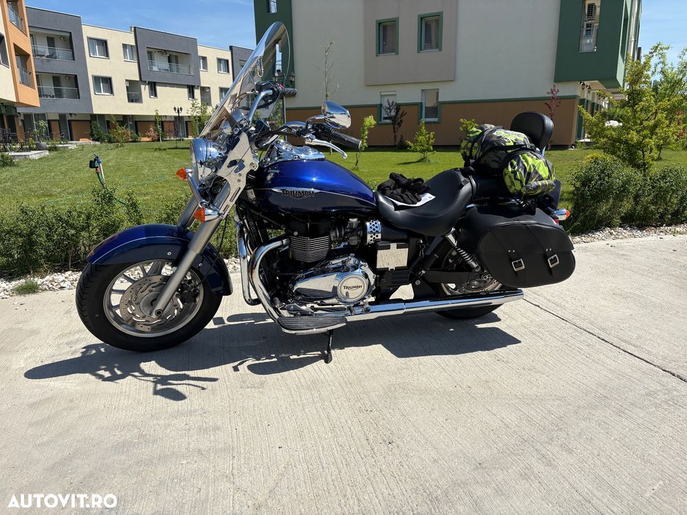 Triumph Bonneville - 13