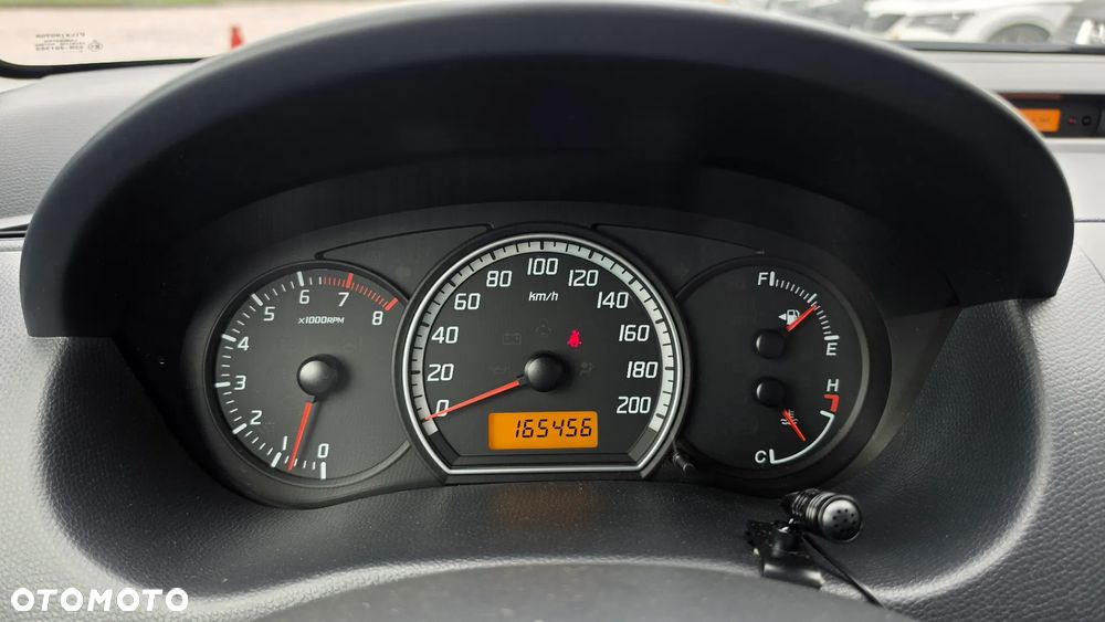 Suzuki Swift 1.3 Black and White - 21