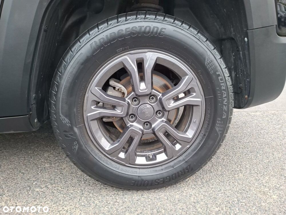 Jeep Renegade - 12