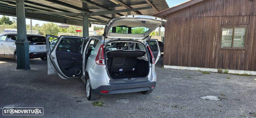 Renault Scénic 1.5 dCi Dynamique S - 32