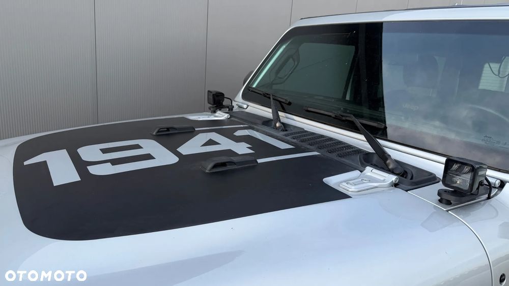 Jeep Wrangler - 20