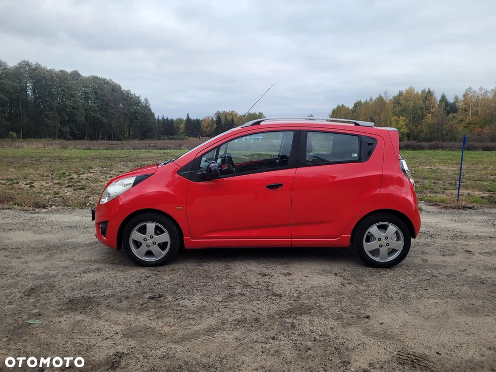 Chevrolet Spark 2011 photo 4