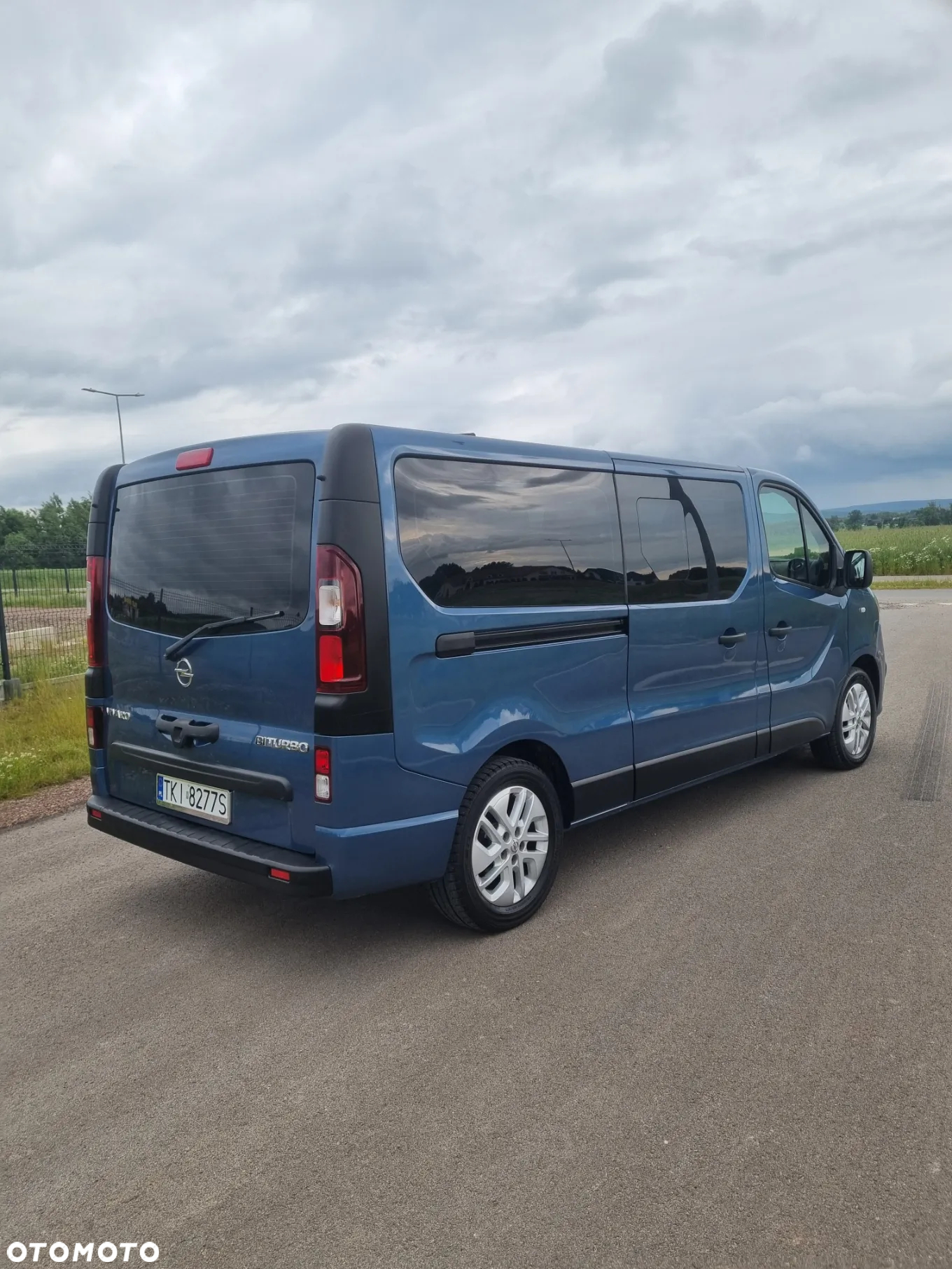 Opel Vivaro - 8