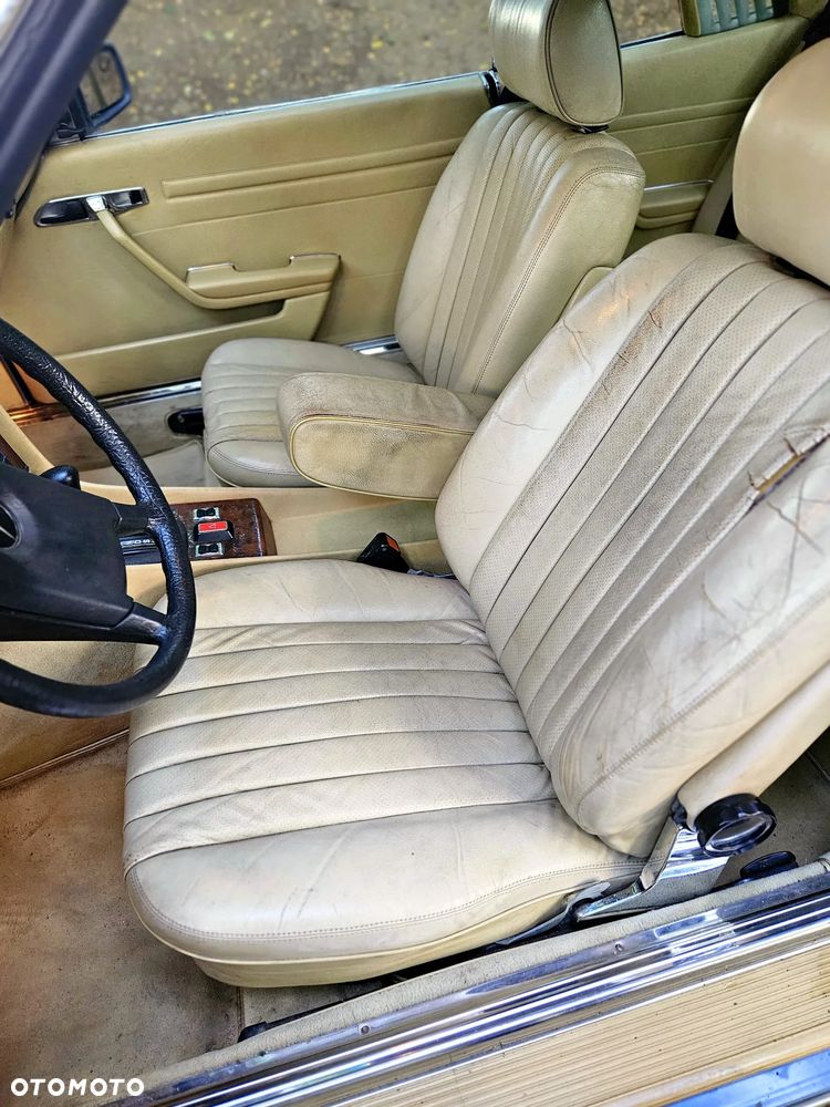 Mercedes-Benz SLC - 13
