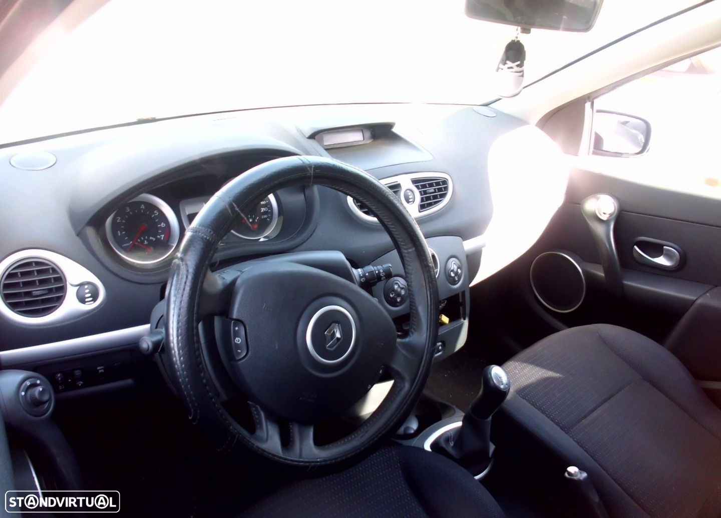 Peças Renault Clio III 2005 a 2010 - 21