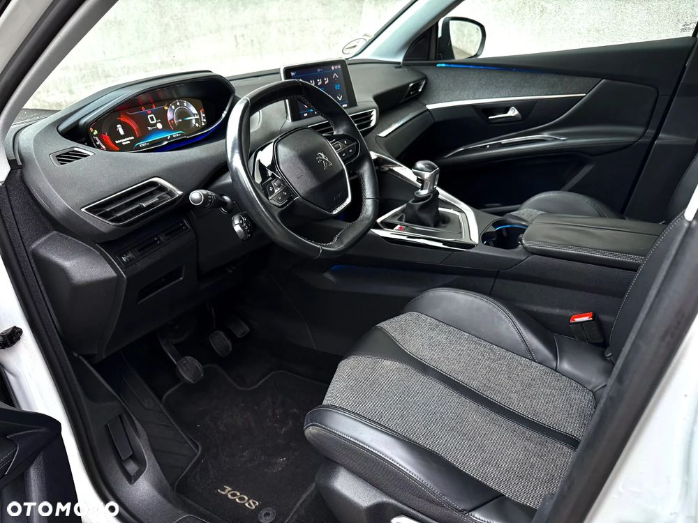 Peugeot 3008 PureTech 130 Stop & Start Allure - 19