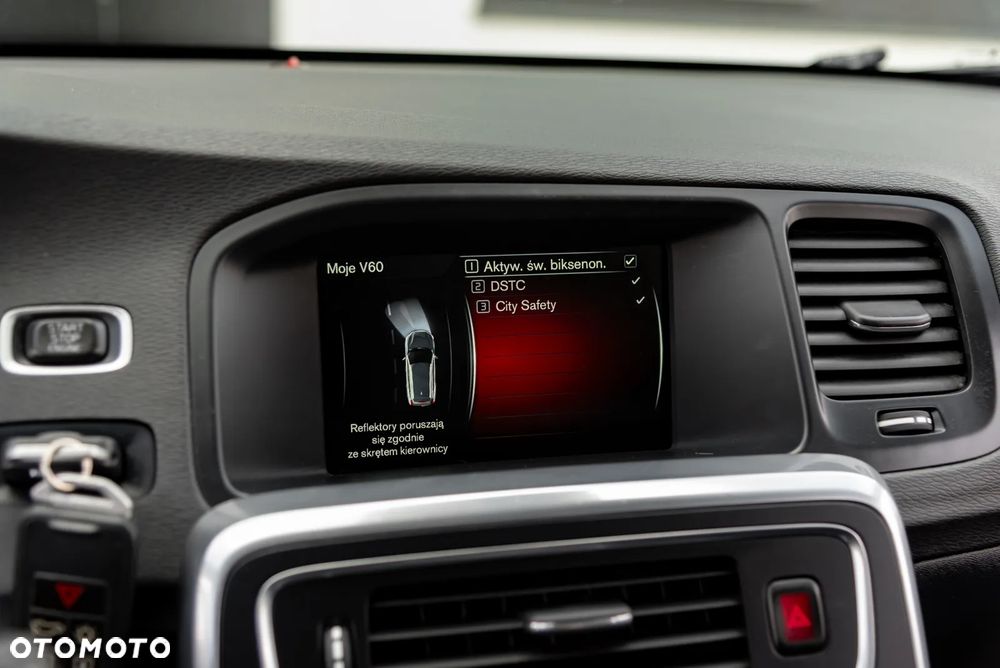 Volvo V60 D4 AWD Geartronic Summum - 34