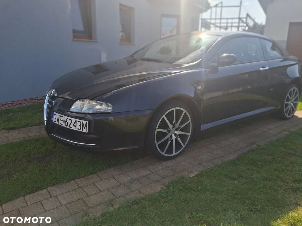 Alfa Romeo GT - 2