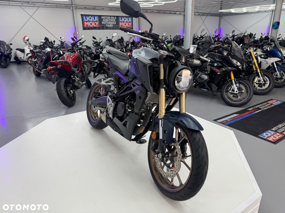 Honda CB - 38