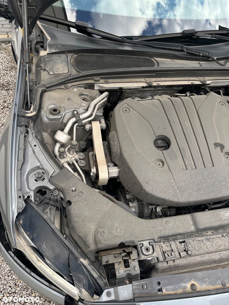 Volvo V60 B3 B Essential - 13