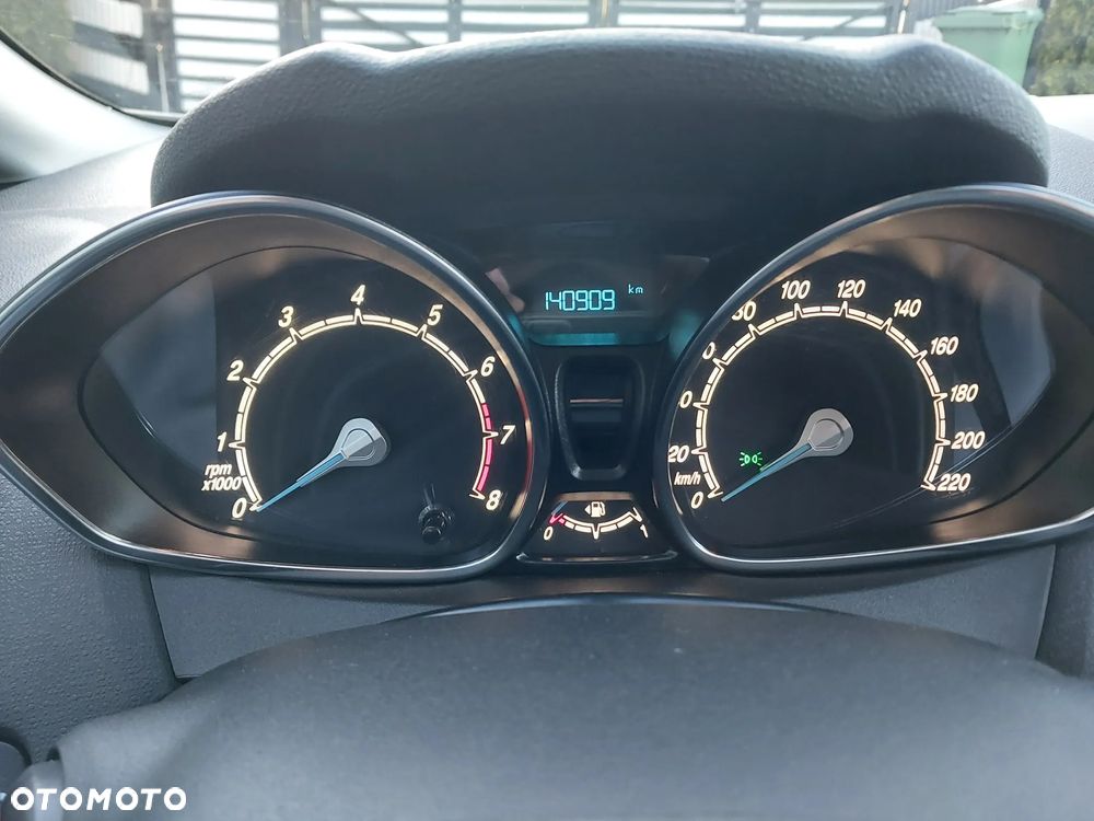 Ford Fiesta 1.0 EcoBoost STart-Stop Titanium - 30