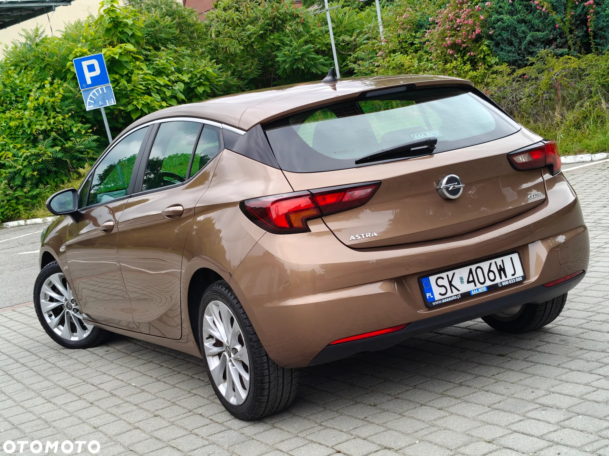 Opel Astra IV 1.6 CDTI Cosmo - 2
