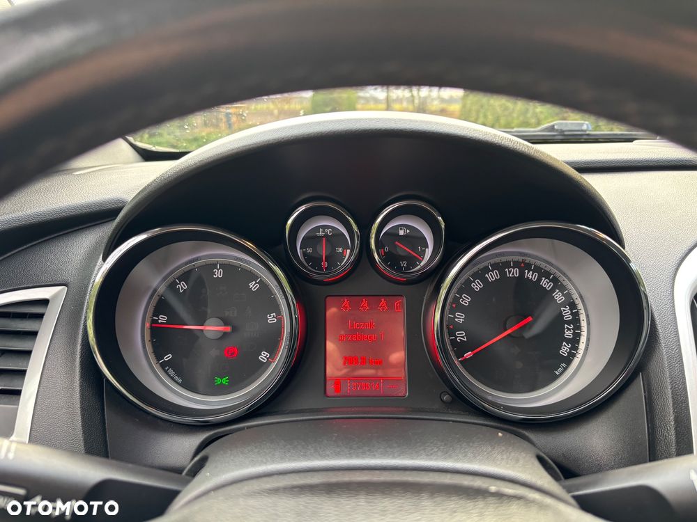 Opel Astra 2.0 CDTI DPF Cosmo - 7