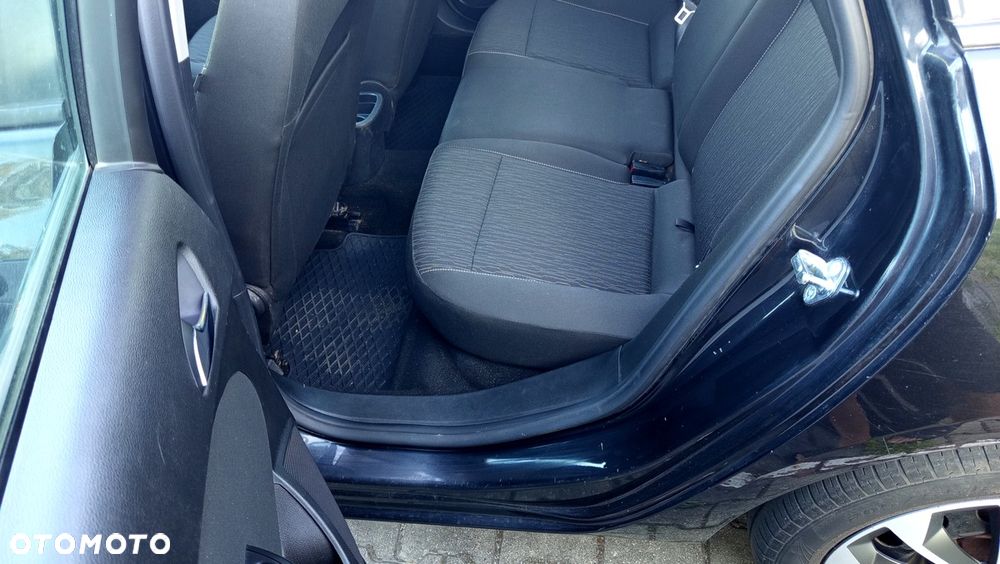 Opel Astra 1.6 CDTI DPF ecoFLEX TourerStart/Stop Exklusiv - 19