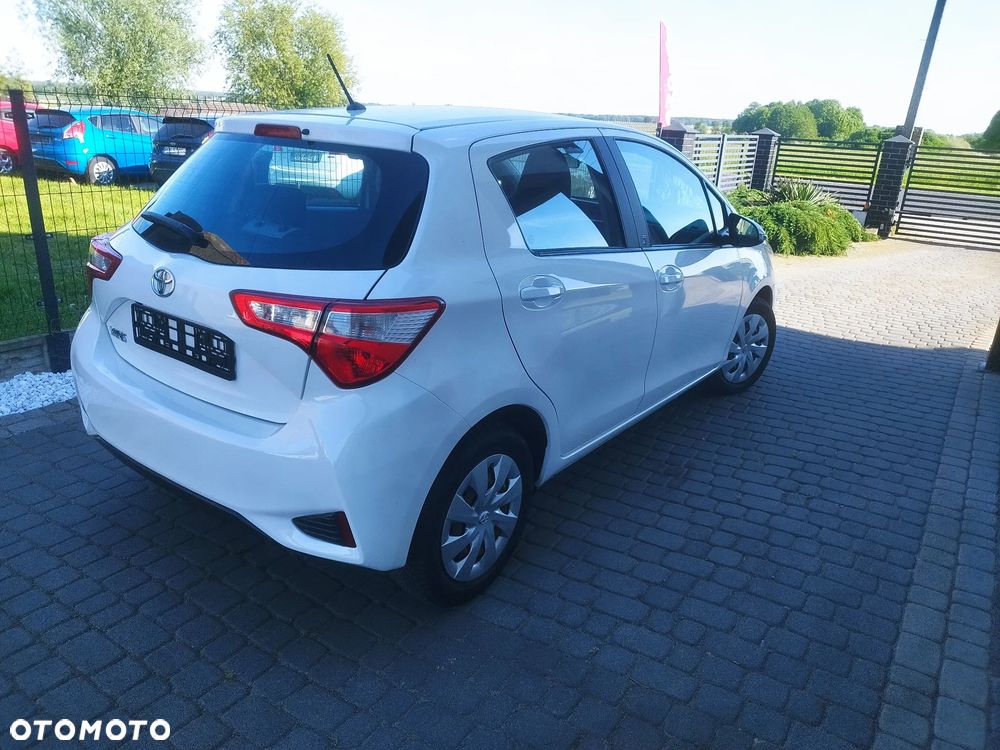 Toyota Yaris - 8