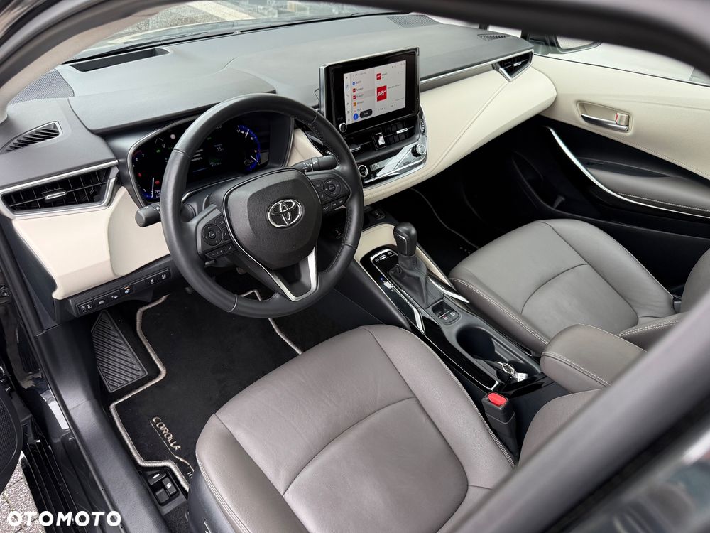 Toyota Corolla 1.8 Hybrid Executive - 20