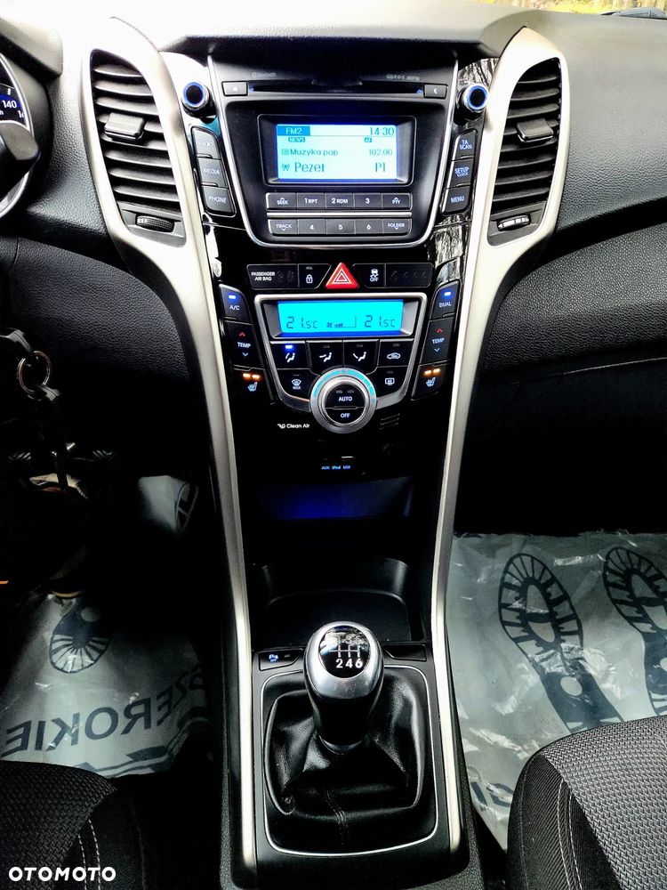 Hyundai i30 1.6 CRDi Premium - 11