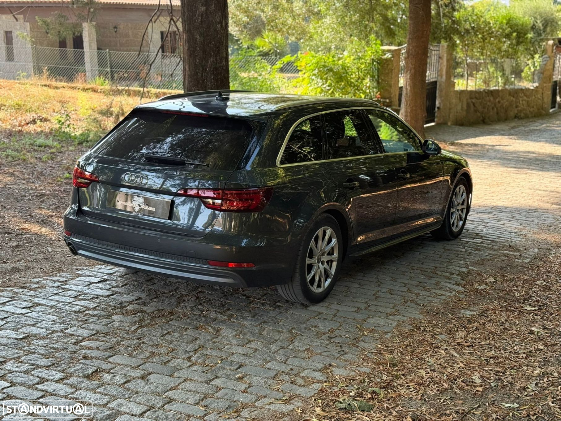 Audi A4 2.0 TDI S-line S tronic - 39
