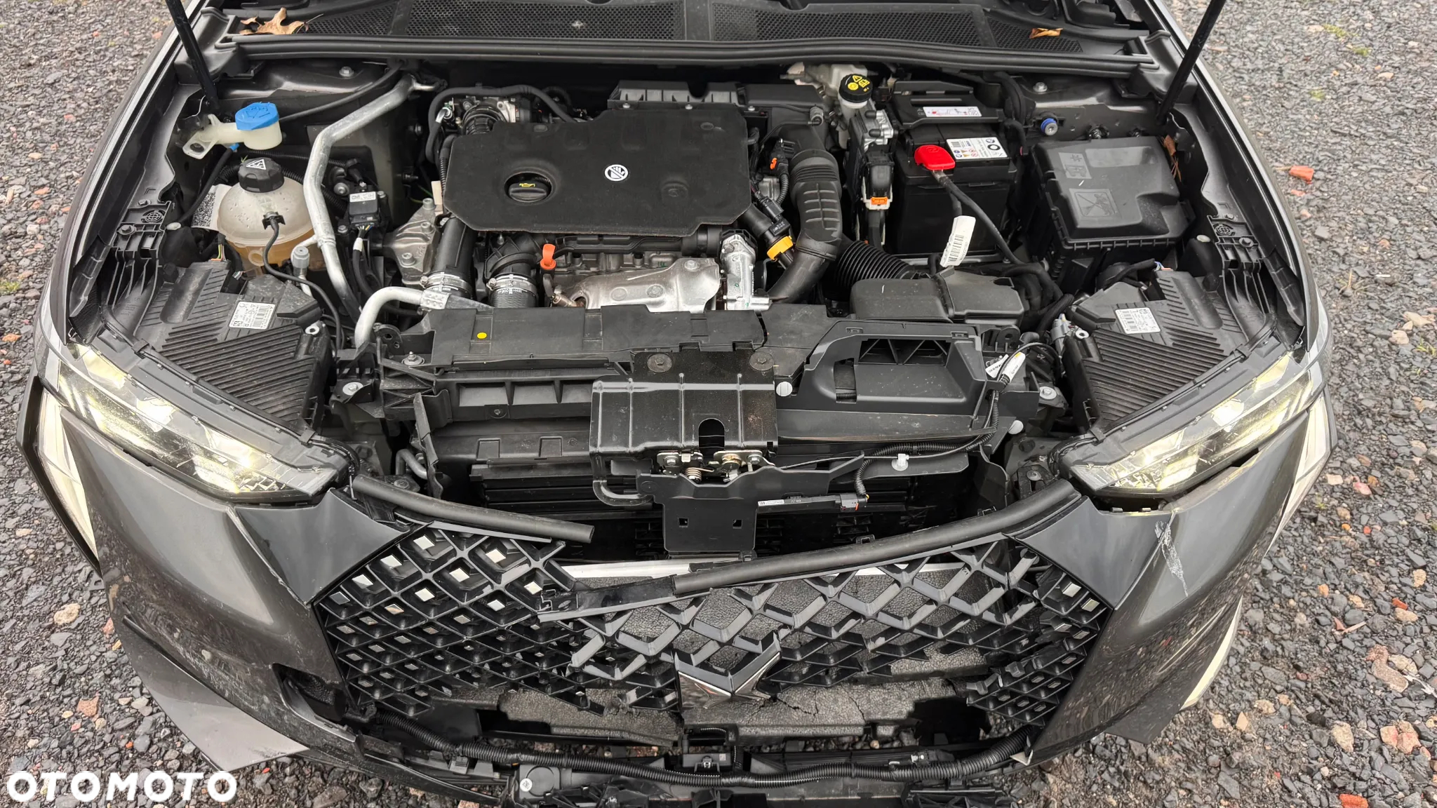 DS Automobiles DS 4 1.5 BlueHDi Étoile Alcantara - 11
