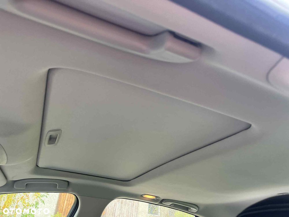 Infiniti Q50 Hybrid AWD - 7