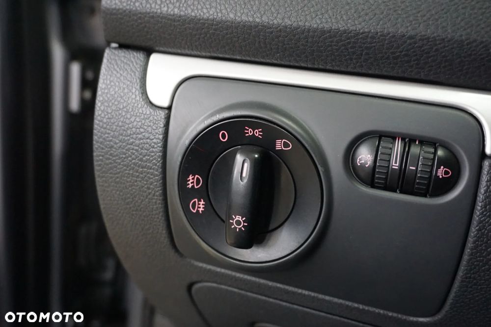 Volkswagen Golf 1.6 Tour - 31