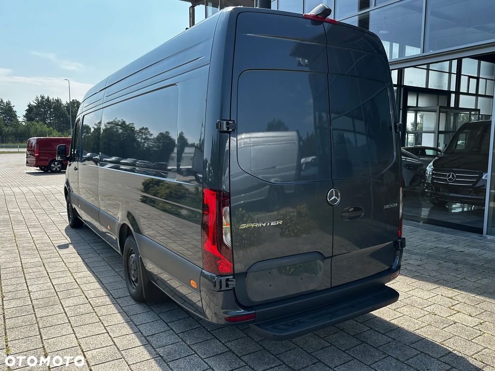 Mercedes-Benz Sprinter - 9