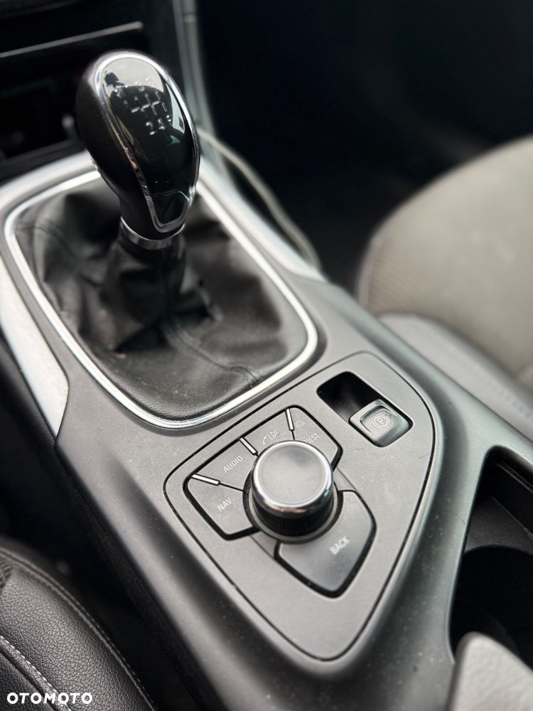 Opel Insignia 2.0 CDTI - 15