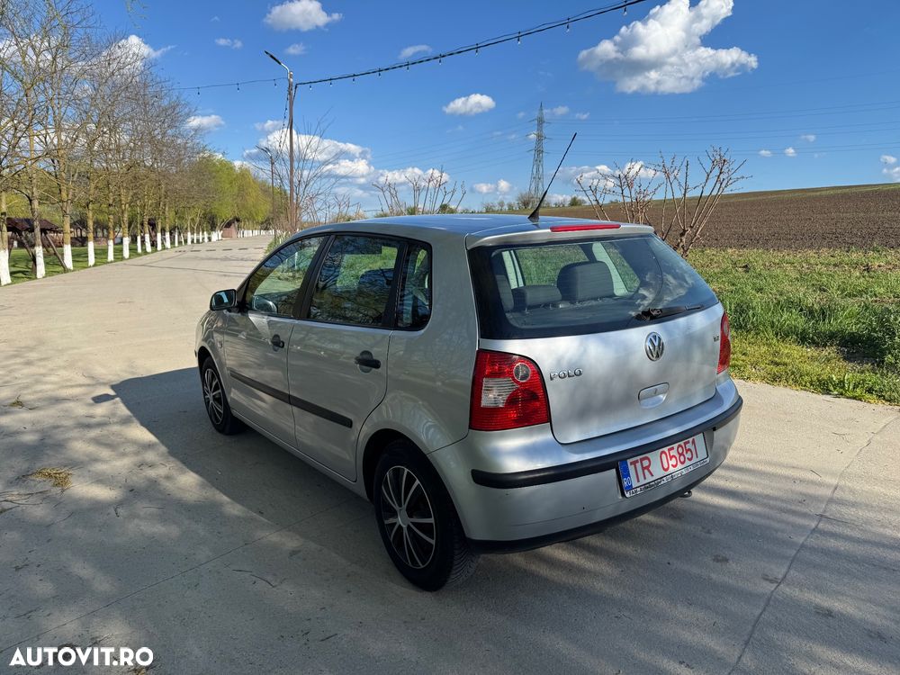Volkswagen Polo 1.2 - 10