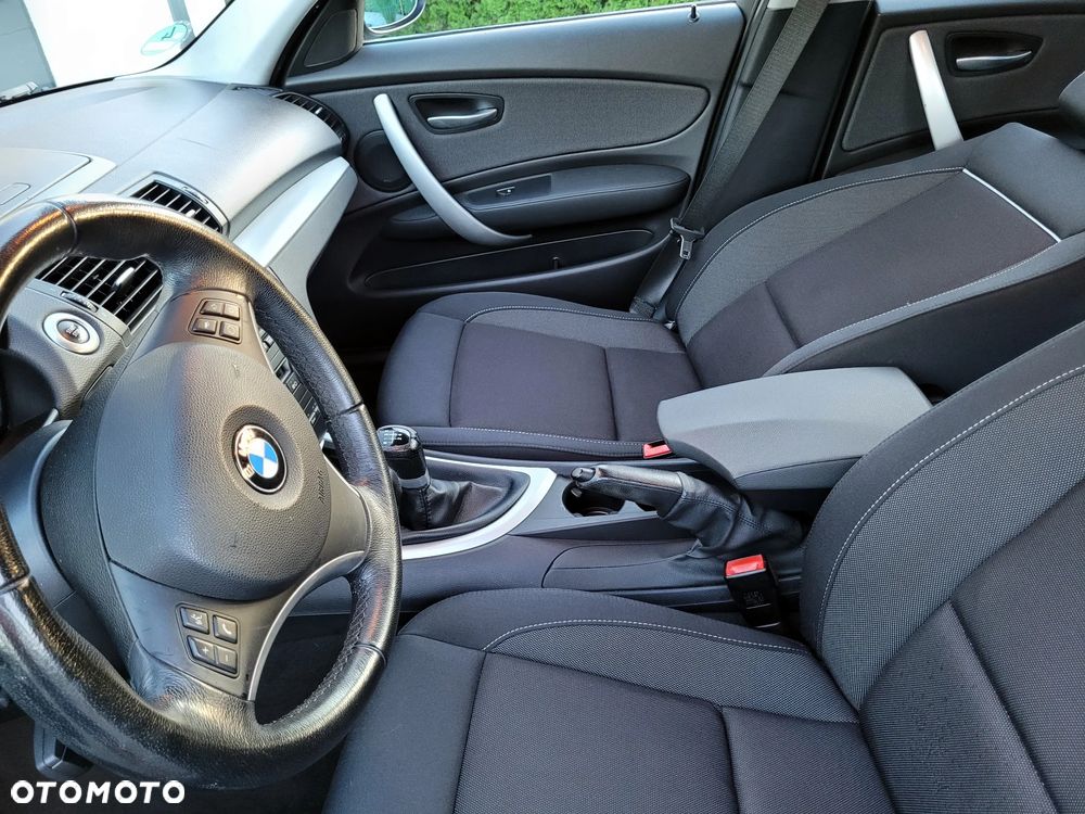 BMW Seria 1 118d - 12
